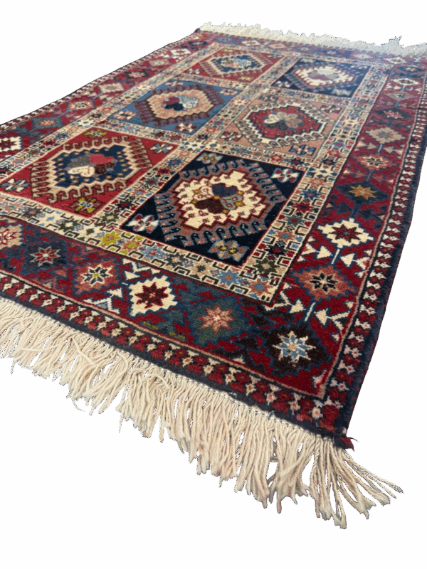 Geuine Handwoven Yalameh Rug 2'8" x 4'4" - Image 2