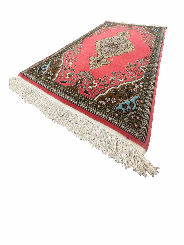 Genuine Hand Woven Persian Qum (Qom) Rug 2'1" x 3'5" - Image 3