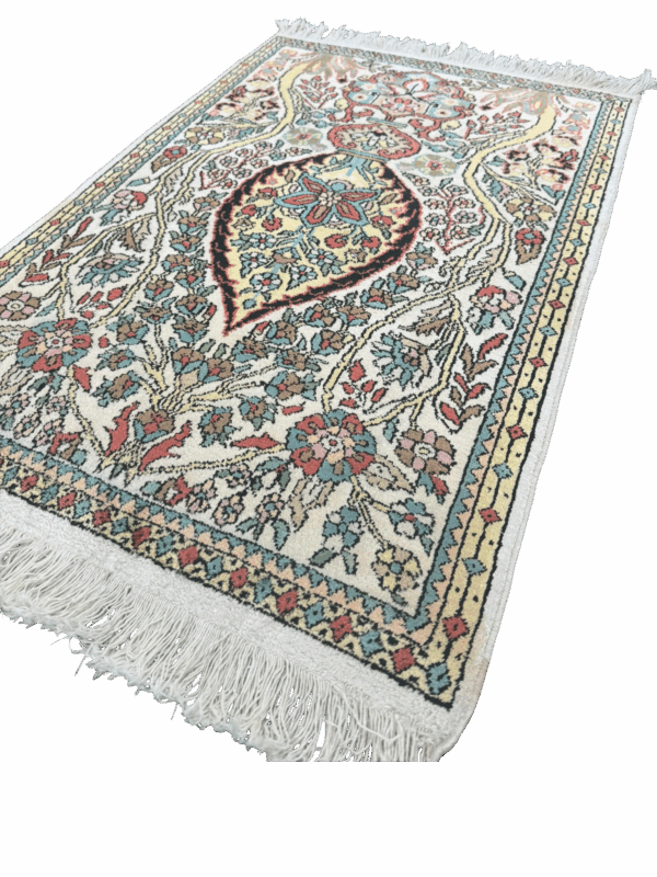 Genuine Hand Woven Kashmir Rug 2'x3' - Image 3